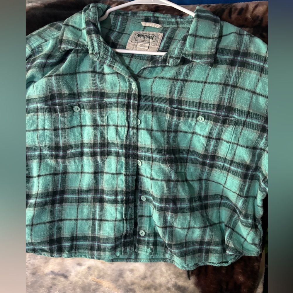 American Eagle Outfitters Green Plaid Button Down Shirt